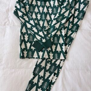 Hanna Andersson Green Tree Print Unisex Pajamas size 10 140 cm